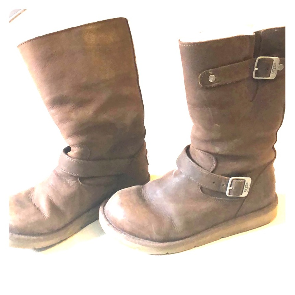 Uggs mid length boots
